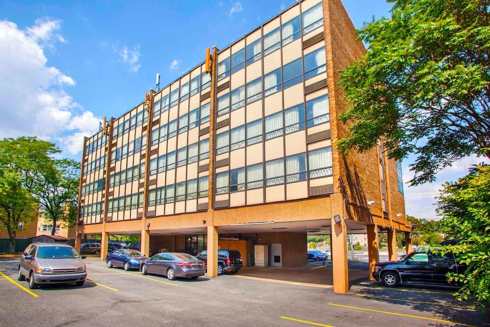 Rodeway Inn Meadowlands Secaucus Exterior photo